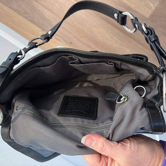 VINTAGE Coach SOHO Shoulder Bag Black and Gray Optic Signature - Picture 6 of 9